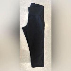 LULULEMON CROP LEGGINGS